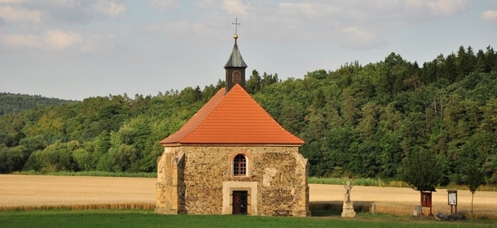 Kostel sv. Petra a Pavla, Dolany u Hlinců